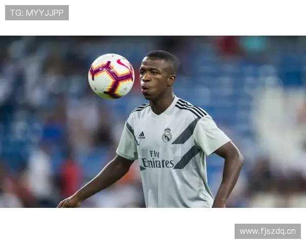 高位压迫与反击转换:维尼修斯的全面能力