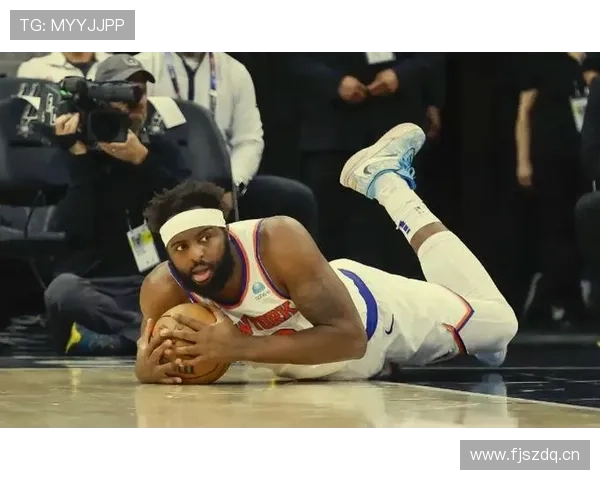 米切尔·罗宾逊挡拆防守提升25%，拉开内线空间助攻队友得分