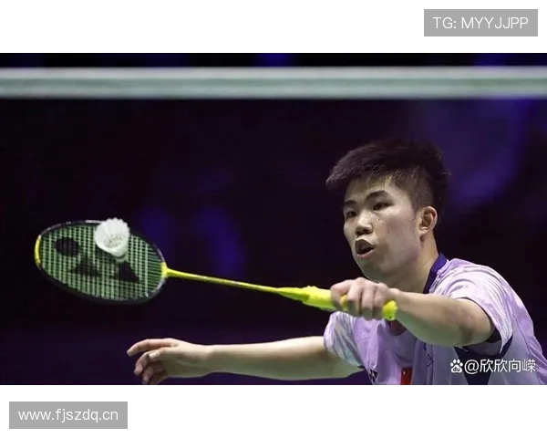 翁泓阳手握合同背后，别说工资，这生活奢侈度普通人真撑不开眼睛